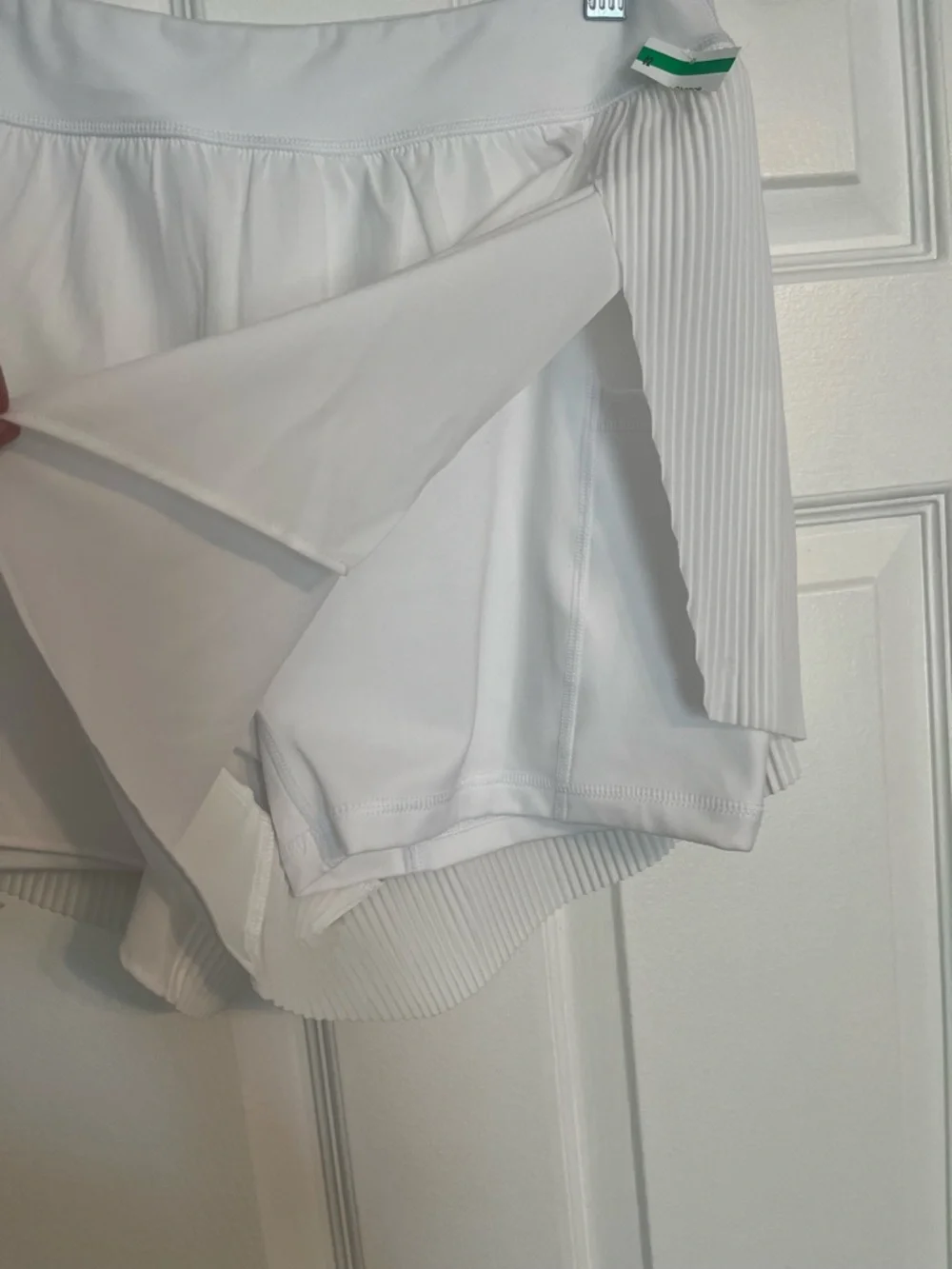 90 Degree By Reflex White Athletic Shorts with Built-In Liner